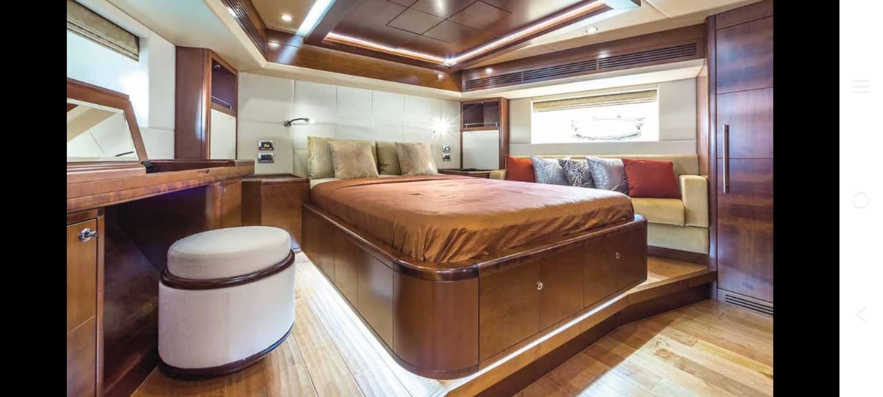 Stunning 88ft Luxury Fly Bridge Yacht, 60pax. Dubai Yacht Charter, Dubai Harbour Yacht