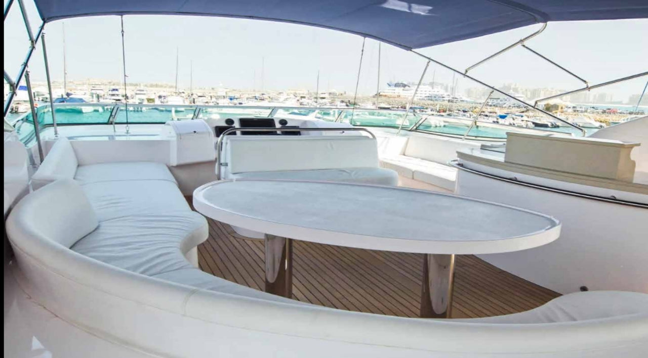 Stunning 88ft Luxury Fly Bridge Yacht, 60pax. Dubai Yacht Charter, Dubai Harbour Yacht 𝕋𝕙𝕖 𝕐𝕒𝕔𝕙𝕥 𝔾𝕦𝕪 𝔻𝕦𝕓𝕒𝕚