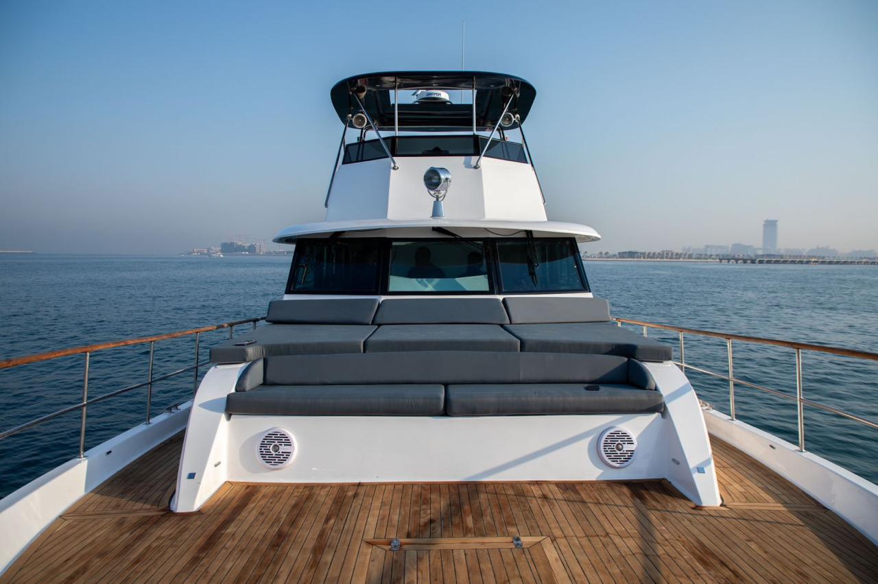 64ft Luxury Vogue Yacht Dubai Harbour. 18 Guests | 𝕋𝕙𝕖 𝕐𝕒𝕔𝕙𝕥 𝔾𝕦𝕪 𝔻𝕦𝕓𝕒𝕚