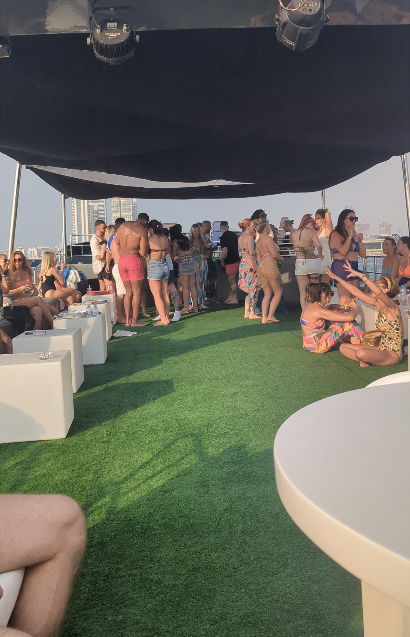 OPTIMAL EXPERIENCE - Yacht Party - Boat Party Dubai - KINGS 499 - QUEENS 299 - (Brunch and Ocean Fun)