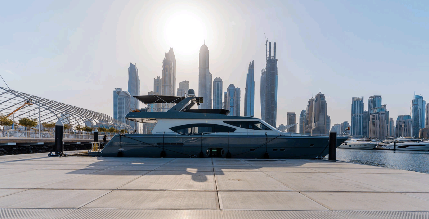 Arabella Luxurious 88ft Yacht, 55 pax. Luxury Yacht Charter Dubai. Dubai Harbour Yacht Cruise