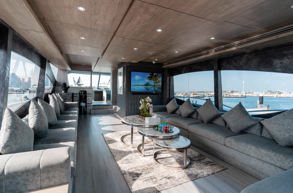 Arabella Luxurious 88ft Yacht, 55 pax. Luxury Yacht Charter Dubai. Dubai Harbour Yacht Cruise