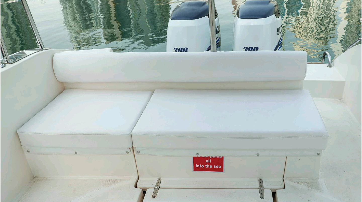 36ft Speed Boat / Fishing / Charter / Watersports / Dubai Marina Cruise - 10 guests. 𝕋𝕙𝕖 𝕐𝕒𝕔𝕙𝕥 𝔾𝕦𝕪 𝔻𝕦𝕓𝕒𝕚