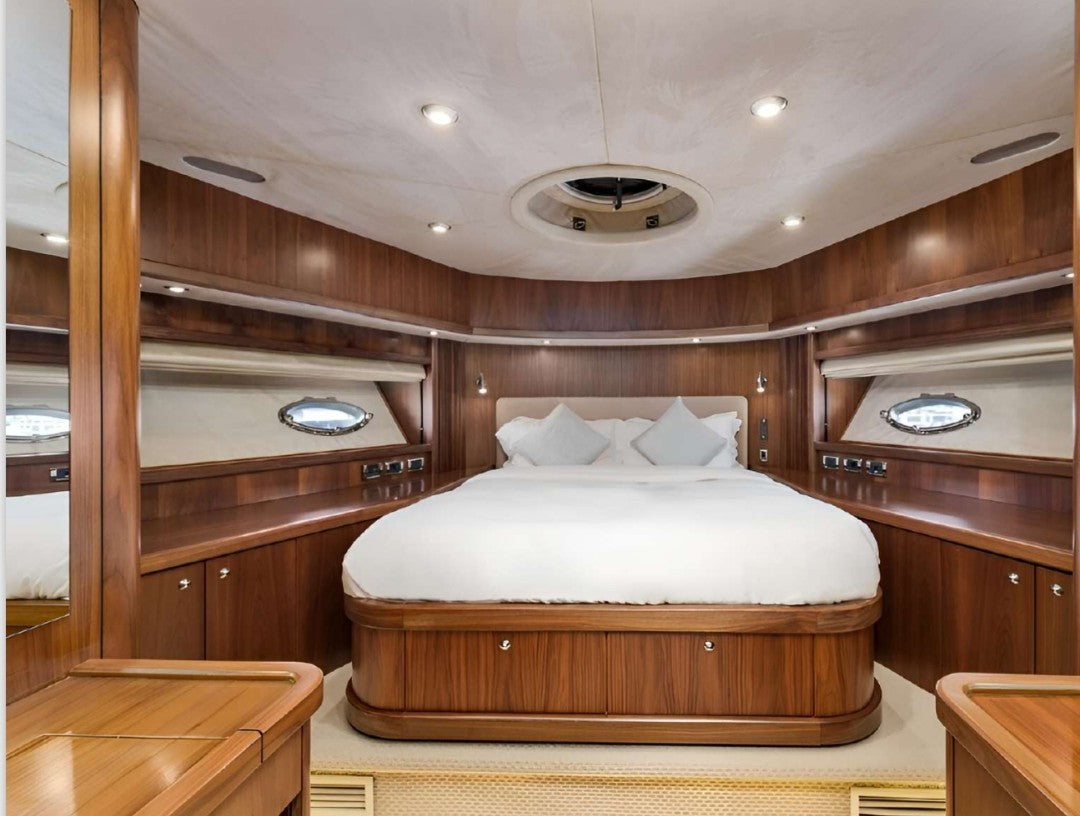 90ft Sunseeker Luxury Mega Yacht, Dubai Marina Yacht Cruise 15 Guests. Overnight Stays available.