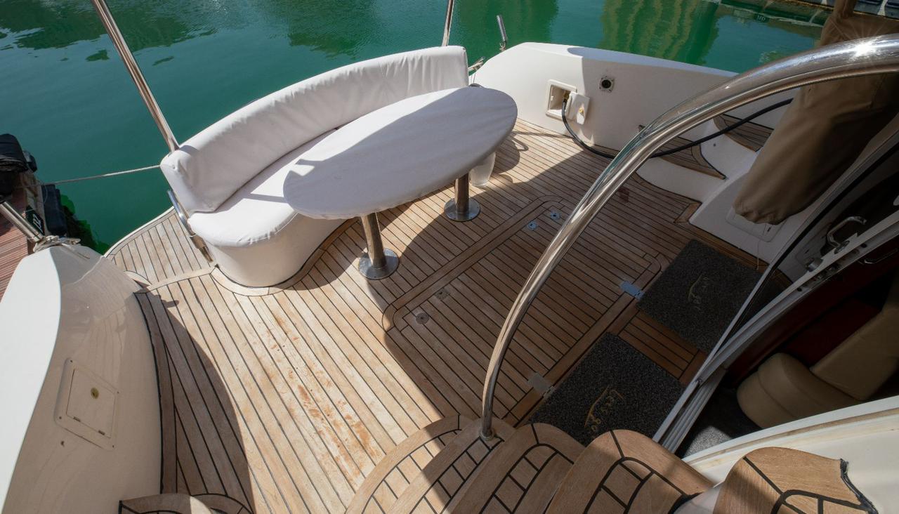 53ft Fly Bridge Yacht Cruise Dubai Harbour 12 guests. 𝕋𝕙𝕖 𝕐𝕒𝕔𝕙𝕥 𝔾𝕦𝕪 𝔻𝕦𝕓𝕒𝕚