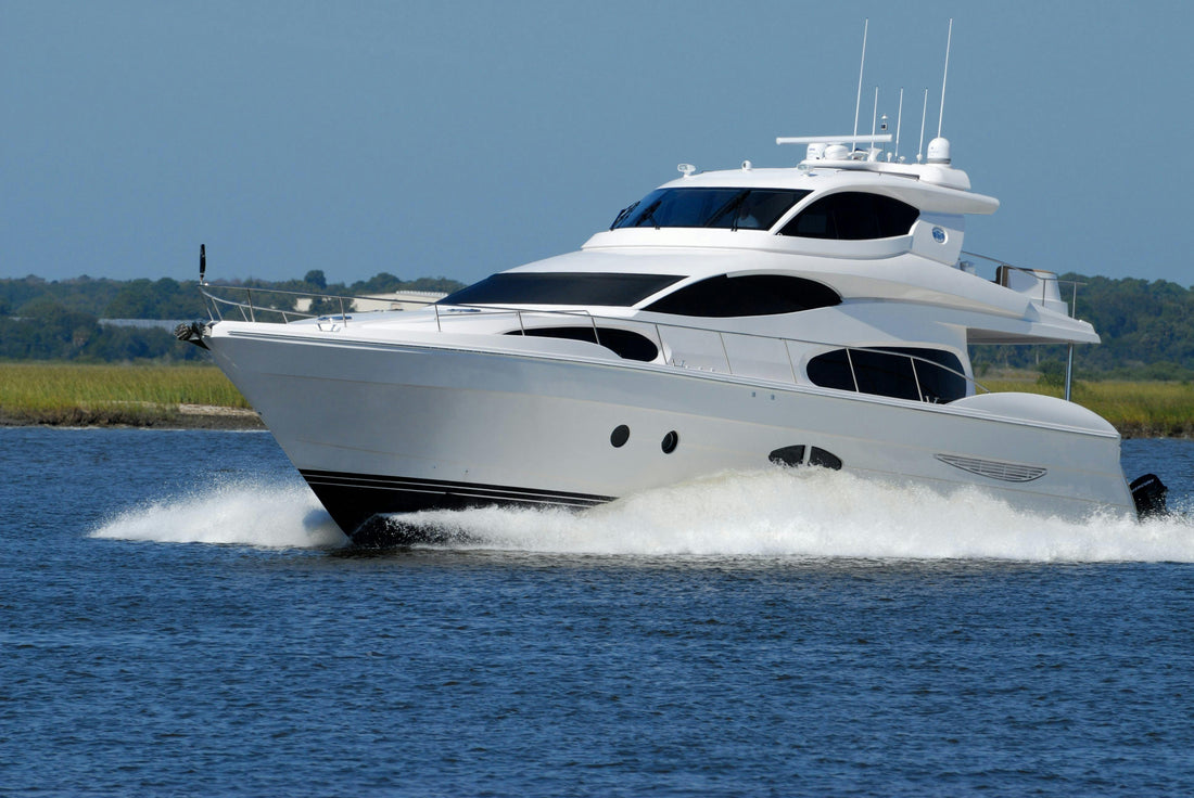 Yacht Tour Dubai Marina: Luxury Awaits at Optimal Yachts